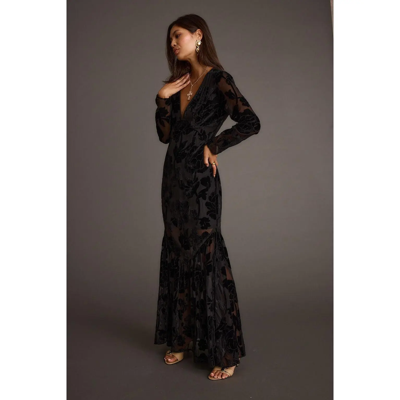 Women's Angela Black Velvet Burnout Long-Sleeve Maxi Dress, Velvety Fabric, Floor-Length Cut, Casual Style - TikTok Shop Women's Angela Black Velvet Burnout Long-Sleeve Maxi Dress, Velvety Fabric, Floor-Length Cut, Casual Style - TikTok Shop