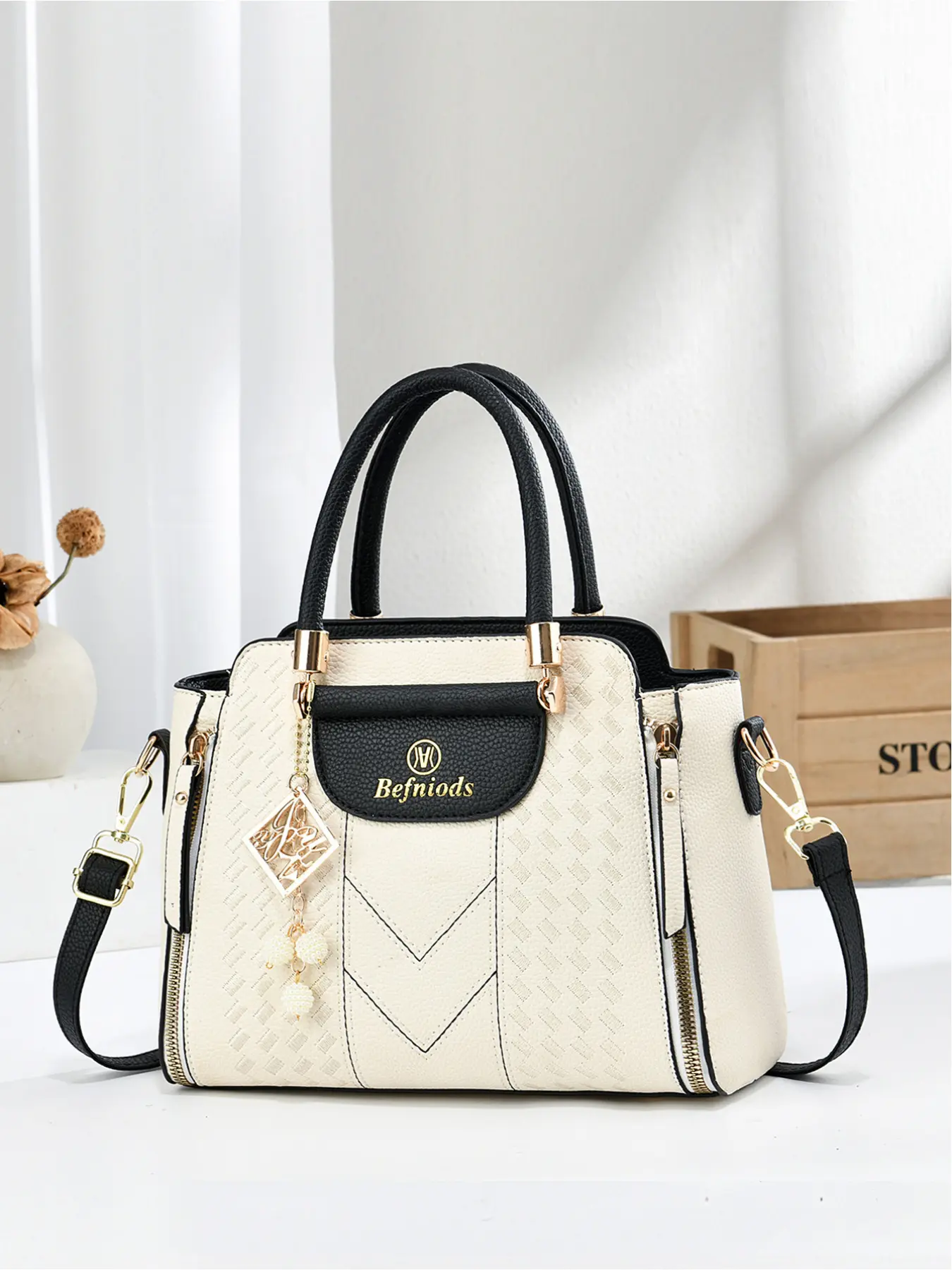 Fashionable and versatile large capacity mom bag with a sense of delicacy and style; a high-end handbag for women with a temperament single shoulderbody bag. Handbag Light Embellished Shoulder Bag Casual Handbag