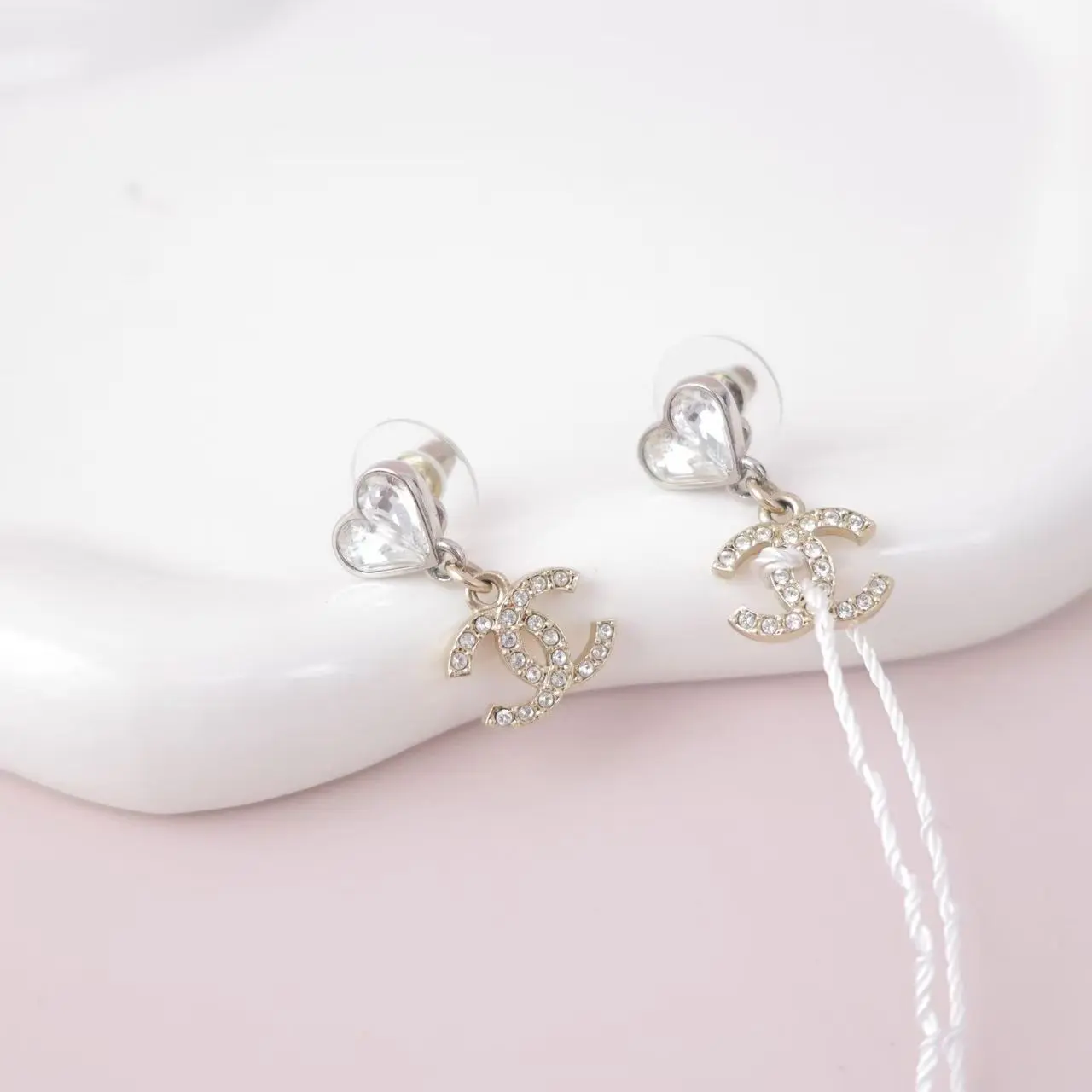 Pre-owned Chanel Heart Crystal Silver Drop Earrings 0514GIA