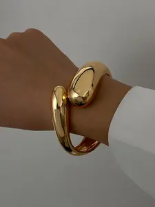 Exaggerated Personalized Waterdrop Metal Open Bracelet, Unique Design, Fashion Accessory, Perfect for Daily Wear, Stylish Jewelry, Fashionable Bangles