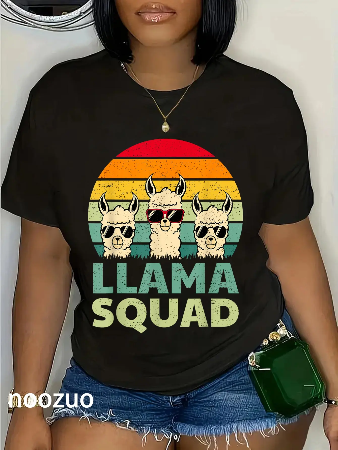 Women's 100% Cotton Vintage Short-Sleeve Crew Neck Cute Graphic T-Shirt - Funny Llama Design, Casual Everyday Top