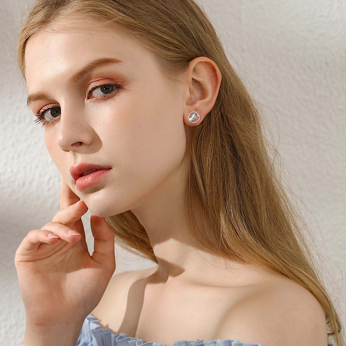 MEIDERBO Jewelry 925 Sterling Silver Hypoallergenic Dinosaur Animal Stud Earrings for Women, Jewelry Gifts for Ladies, Valentine's Day/Graduation Season Gifts, Stylish Earrings