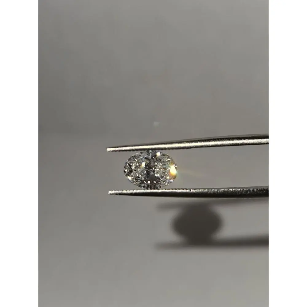 Oval Brilliant Lab Grown Loose Diamond 7.70x5.51x3.41MM .92 Carat E Colorless VS2 Excellent Polish Symmetry CVD Type IIa