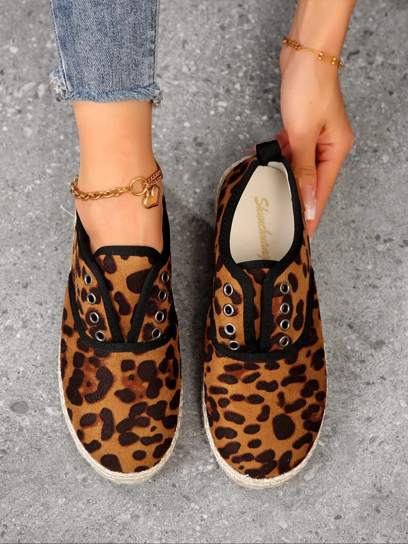 Women's Fashion Leopard/Houndstooth Pattern Low Top Sneakers, Casual Comfortable Round Toe Slip-on Shoes for Daily Wear, Female All-match Walking Shoes for Fall & Winter