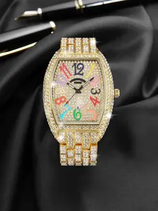 RICECGO Men's Full-Diamond “Bling” Gold Analog Quartz Watch: Exquisite watch, classic hip-hop style, Arabic numerals, a fashionable accessory, and a trendy, affordable luxury watch for men