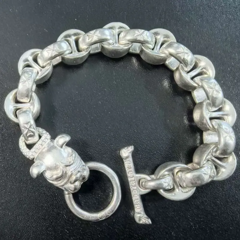 Vintage-Inspired Men’s Chunky Fashion Bracelet