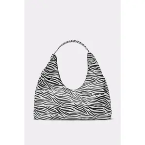 IN THE WILD OVERSIZED TOTE