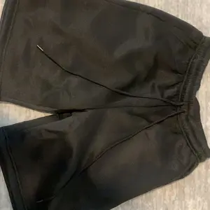 Men's 2-Pack Plain Solid Color Fashion Athletic Sweat Shorts, Menswear Male Clothing, All-Season Versatile Casual Tropical Bottoms (Sizes XS-2XL)