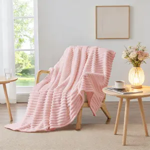 700GSM Heavy Duty Super Soft Faux Fur Blanket - Ribbed Cloud-Like Fluffy Throw, Washable Anti-Shedding All-Season Warm, Double/King Size for Bed Sofa, Cozy Home Essential Holiday Christmas Gift