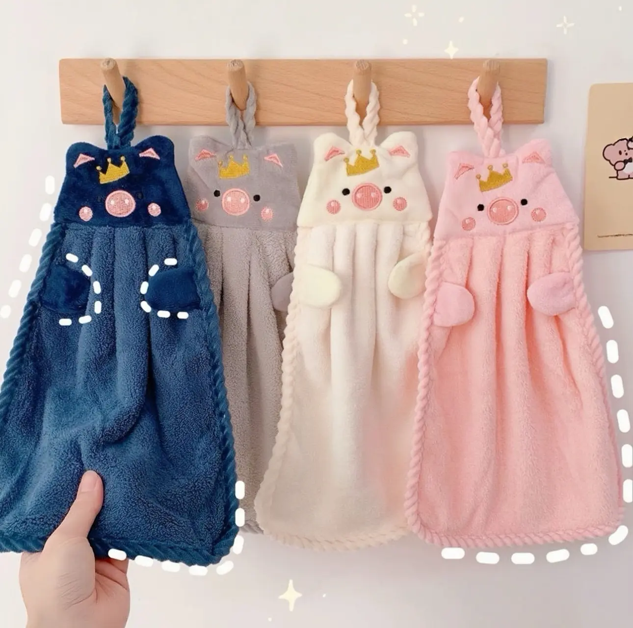 Soft and comfortable hanging towels, 4-pack, with children's cartoon patterns, made of microfiber for hygiene and cleaning, can be hung. Absorbent Sturdy