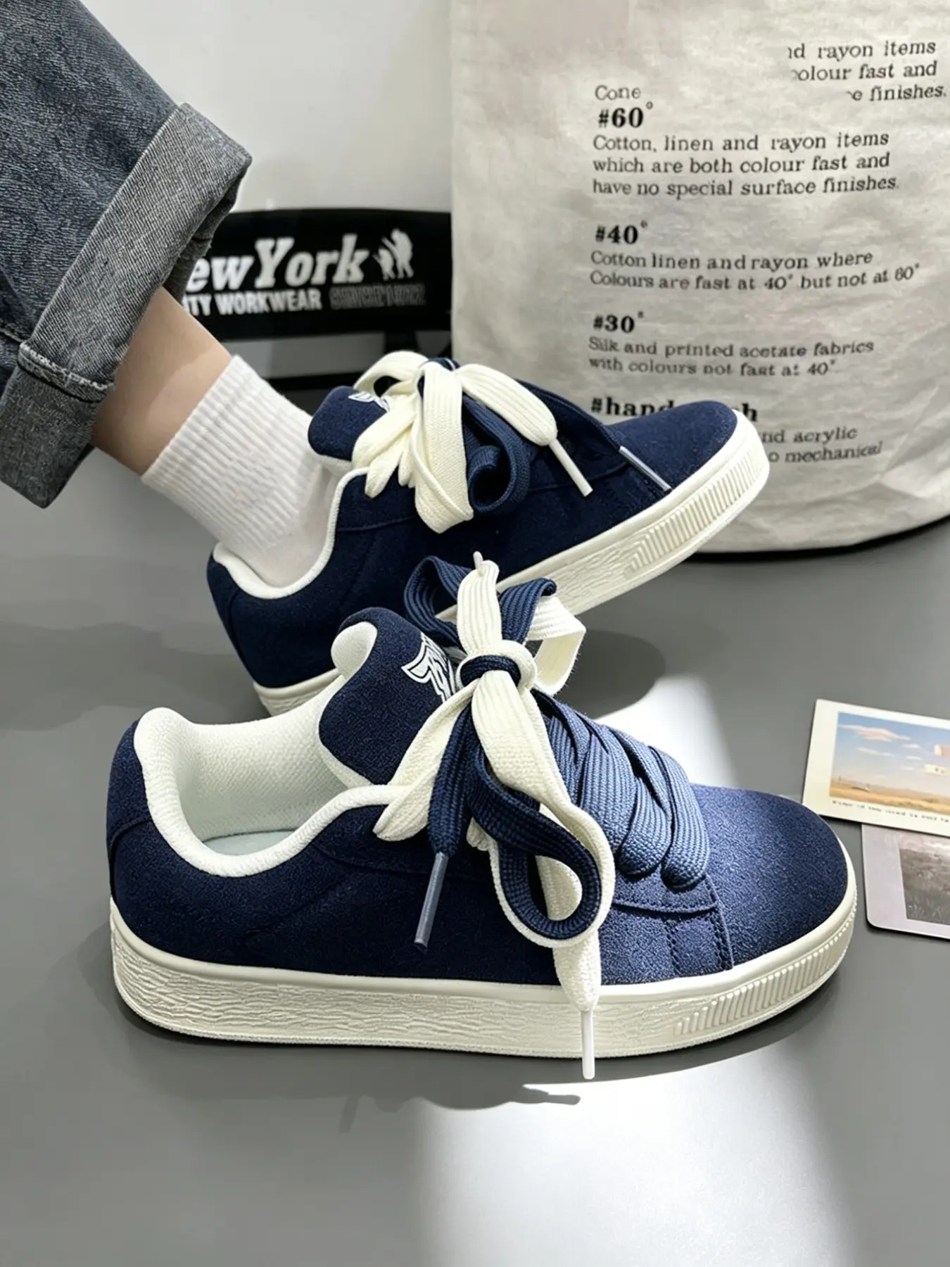 New Four Seasons 1 Pair Tibetan Blue Rice Block Reverse Fur Leather Sneaker Shoes, Anti-Slip Wearable Soft Sole Casual Sports Shoes, Casual Trainers