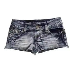 Y2K Union Jack Denim Shorts for Women – Low Rise Distressed Cutoff Jean Shorts with Vintage Flag Pocket Print & Frayed Hem