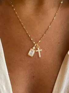 Women's Stainless Steel Trendy Necklace, Plated Rectangle Crystal Cross Pendant, Fashionable Lip Chain Design, All-Season Wear