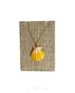 THE MODERN MOMI - Gold Plated Sunrise Shell Necklace