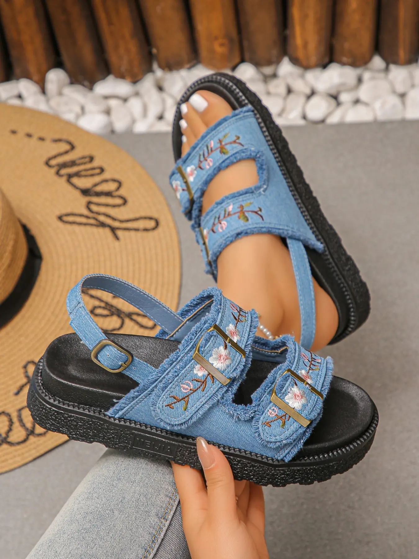 Comfortable Thick Sole Denim Sandals for Women, Floral Embroidery Adjustable Buckle Shoes, Stylish and Versatile Footwear Summer, Bohemian Trendy Sandals, Casual Trendy Sandals