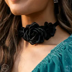 Very Viscountess - Black