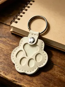 Cat and dog hair keychain owners to collect and commemorate