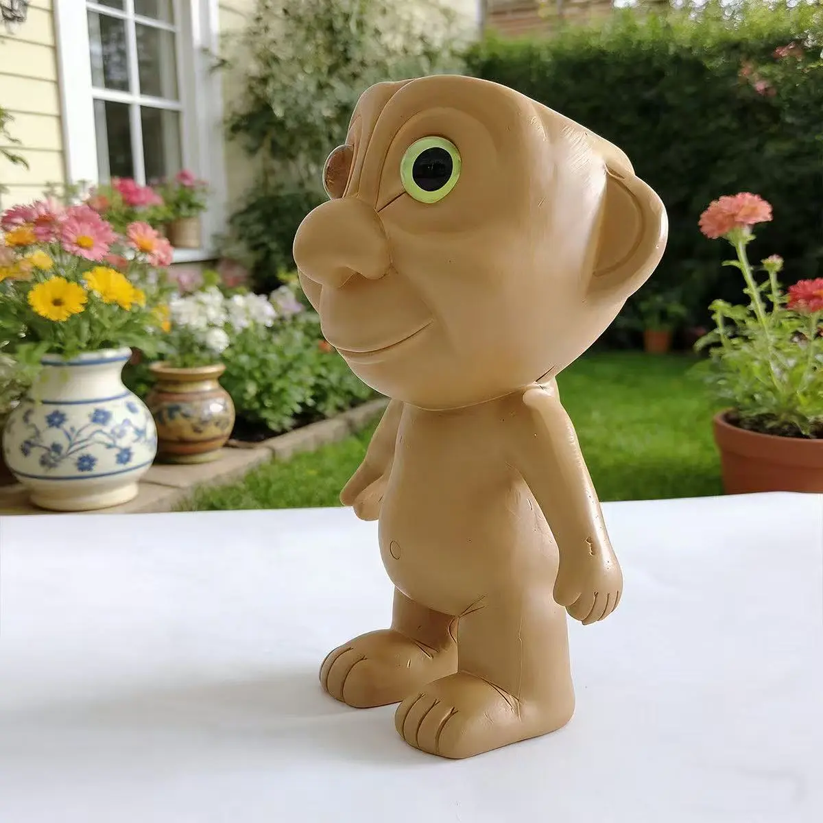 Troll Resin Flower Pot - Quirky Decorative Garden Planter, Big-Eyed Flower Pots & Planters for Garden Courtyard, Home Desktop Decoration Succulent Display, Quirky Fun