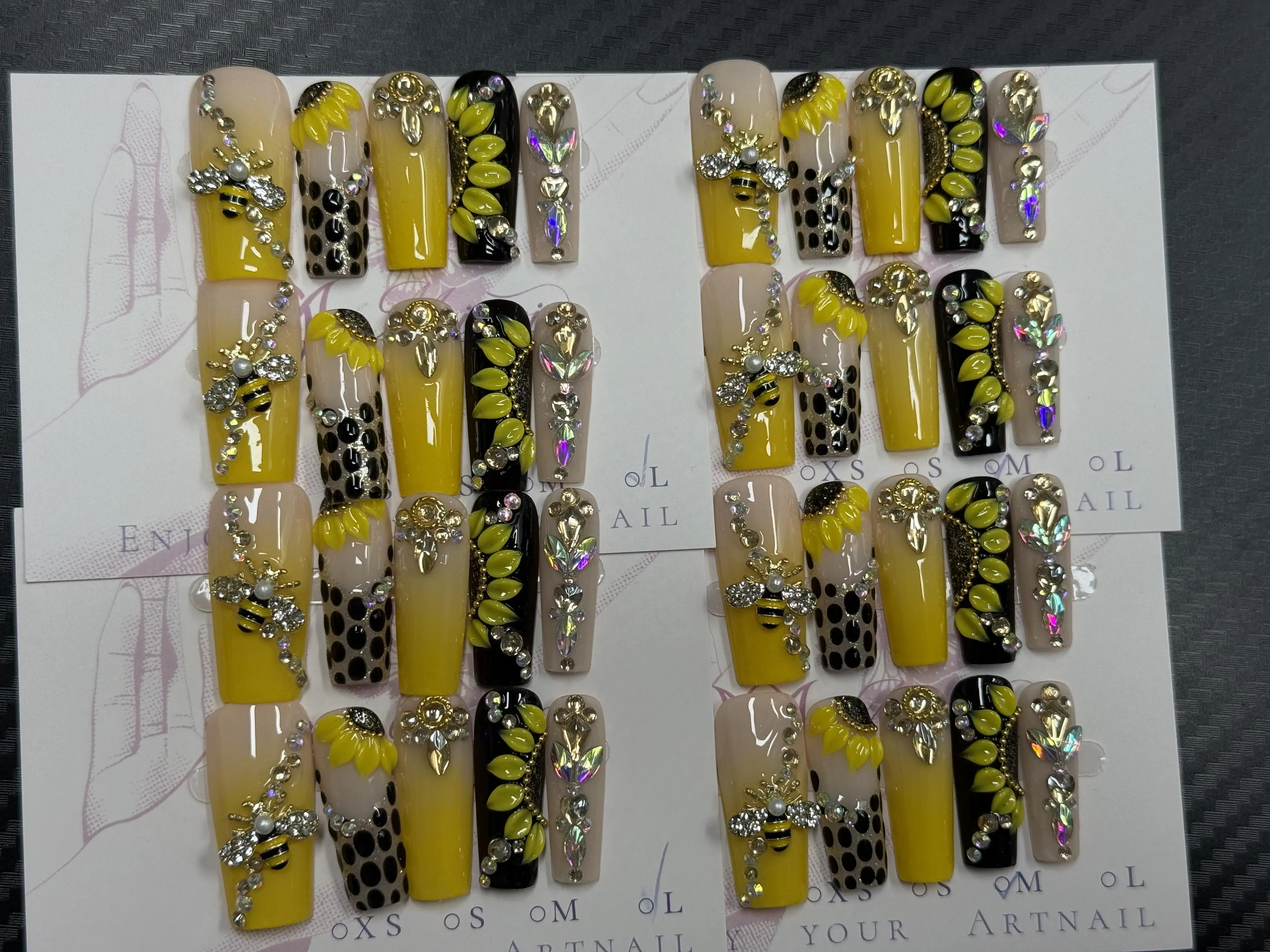 Lucy(17523)gc.Sunflower nails 5$