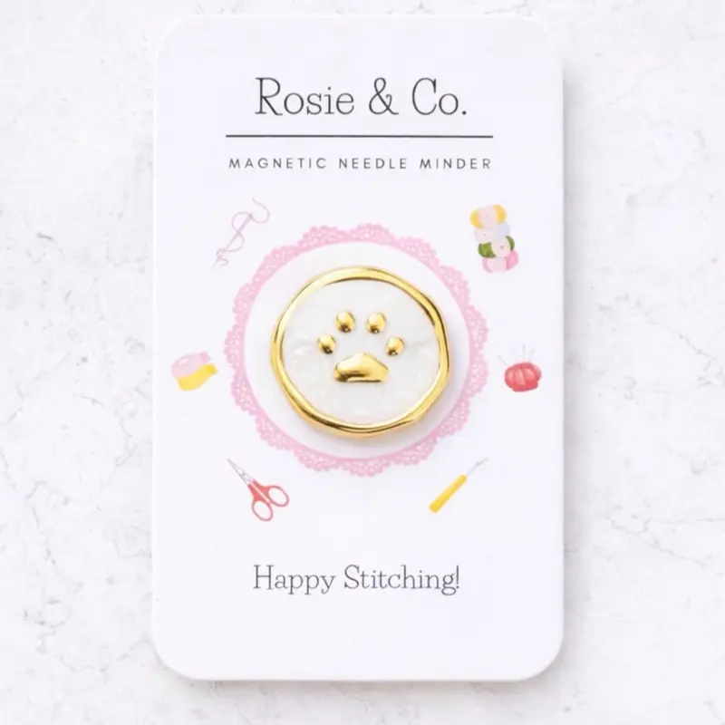 Mini Pawprint Magnet Needle Minder