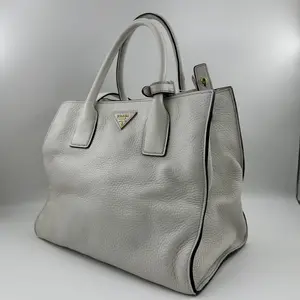 Pre-owned PRADA leather tote handbag