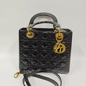Pre-owned France Crossbody Bags Dior — Black & Gold Patent Leather 5 Compartment Lady Dior（SZ H06826）