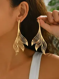 Autumn Winter New Feather Earrings, Modern Art Style, Flowing Lines with Layered Texture, Fine Carving Craftsmanship, Perfect Party Gift