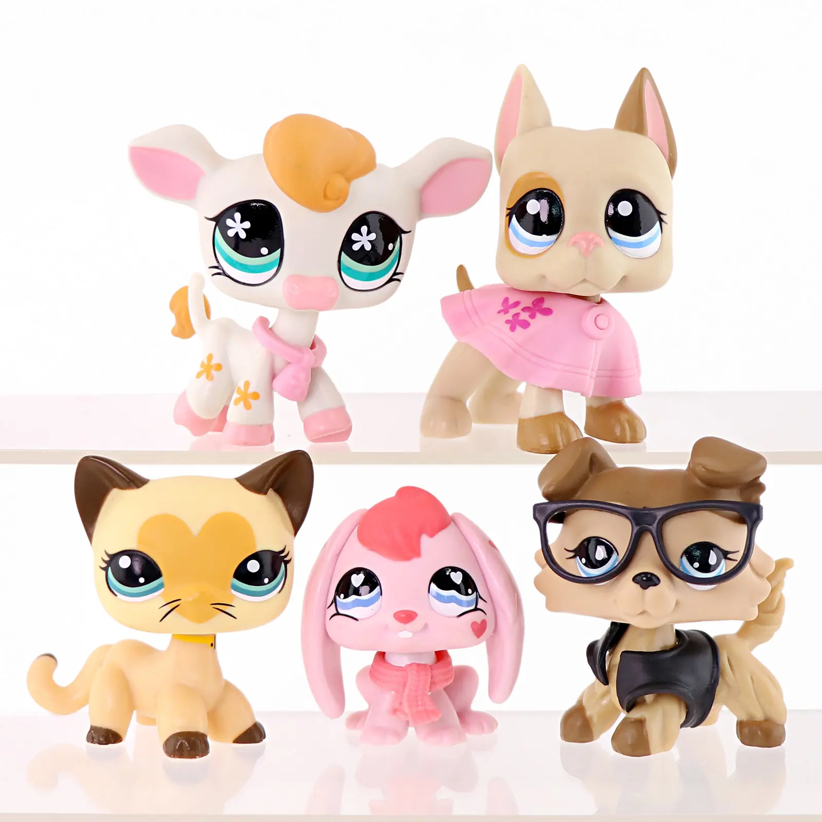 5 Pcs Collectible Mini Pet Figurines, Farm & Household Animal Toy Set with Fashion Outfit Accessories, Cute Mini Figures for Kids Play & Diorama Decor