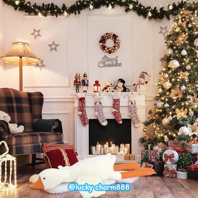 Cute Big White Goose Plush Pillow Toy! Large and irresistibly huggable, it's a favorite for both kids and adults. Suitable for all beds, offering coziness whether you cuddle or clamp it. A practical and sweet sleep companion.