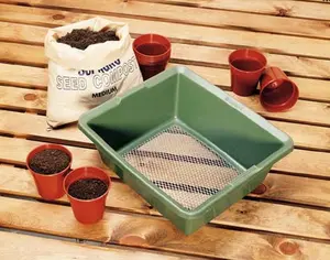 212 MAIN Tierra-Derco GP55 Rectangular Fine Galvanized Mesh Sieve, Plastic Frame, for Potting Use, Outdoor Garden Tool