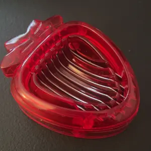 Stainless Steel Strawberry Slicer, Fruit Slicer, Fruit & Vegetable Cutter for Home Use, Lightweight