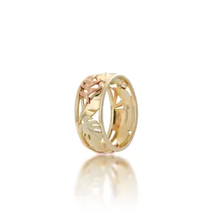 Hawaiian Gardens Monstera & Heliconia Ring in Tri Color Gold - 8mm