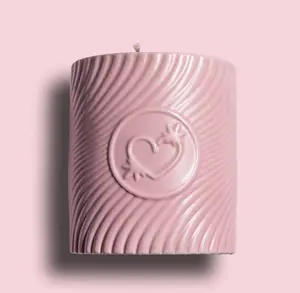 HighOnLove Pink Candle - Warm Massage Oil