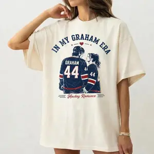 Hannah Wells & Garrett Graham Crewneck Sweatshirt, Briar University Hockey Team Apparel, Off-Campus Series Fan Gift, Cozy Bookish Merch for Romance Readers