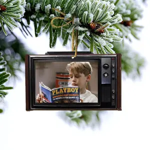 Home Alone Kevin Ornament, Movie Scene Christmas Decoration, WoodAcrylic Ornament 2025, Pop Culture Gift, Unique Gag Gift