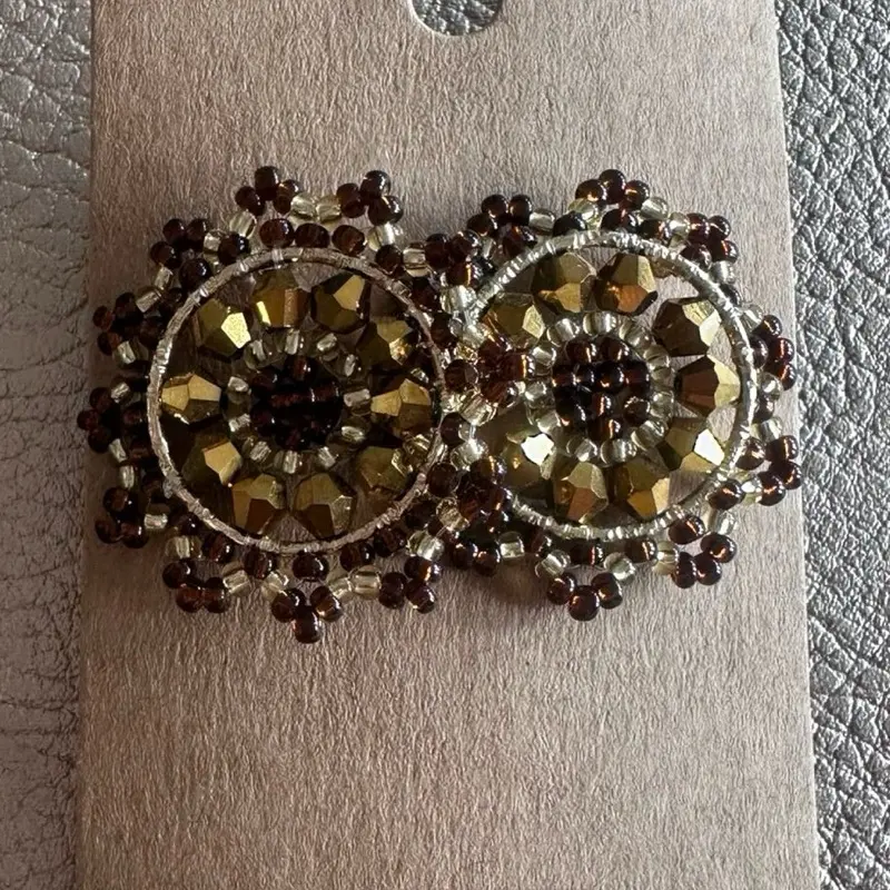 Female Minimalist Hypoallergenic Alloy Medium Stud Earrings for Daily Wear