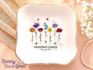 Personalized Grandma's Garden Ring Dish, Custom Birth Flower Jewelry Tray with Grandkids' Names, Birth Month Flower Trinket Dish | 210426.R0779.ID01