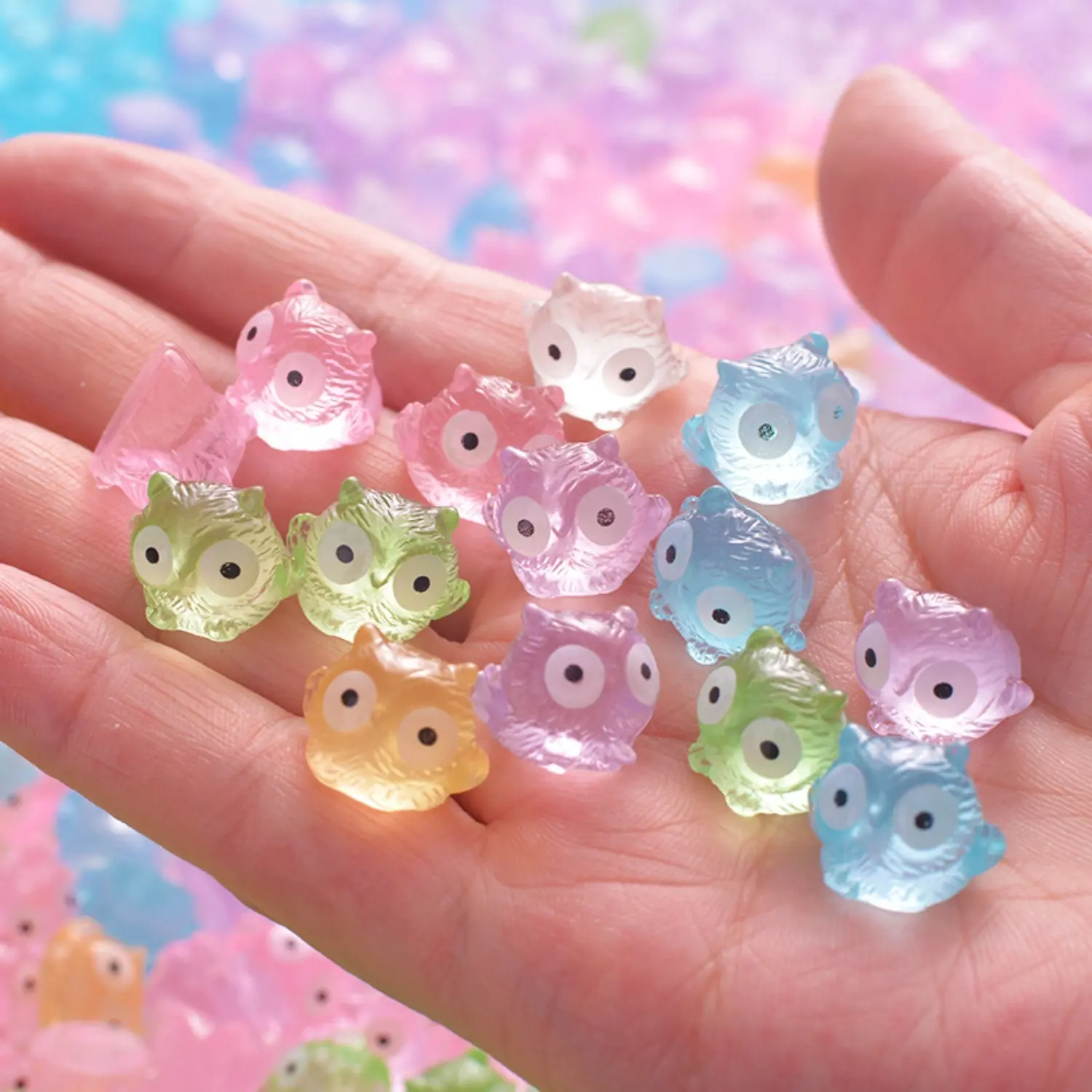 10/30/50Pcs Mini Resin Luminous Owl Cute Animal Design Glow in The Dark Tiny Figures Figurine Luminous Mini Fairy Garden DIY Birthday Party Ornament Accessories Charms Party Favors Resin Animal Ornaments