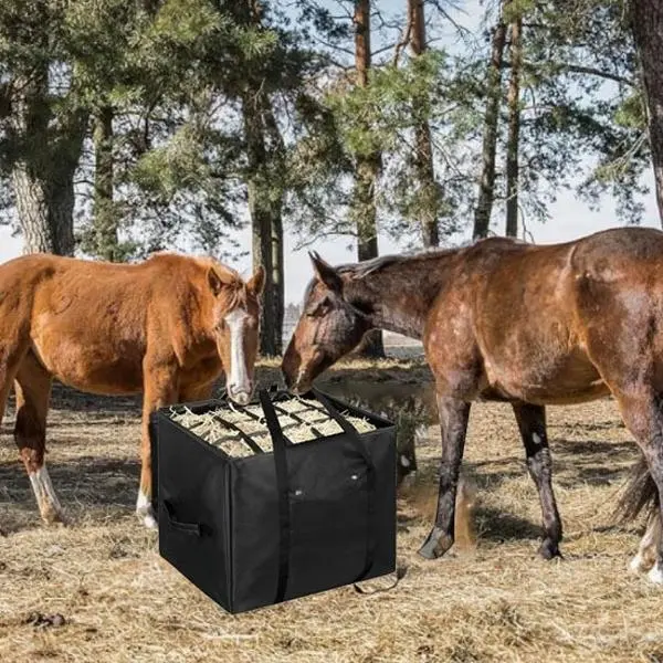 Amazon's best-selling hay bag is a foldable, portable moving bag, horse feeding bag, hay bag, and livestock feeding bag