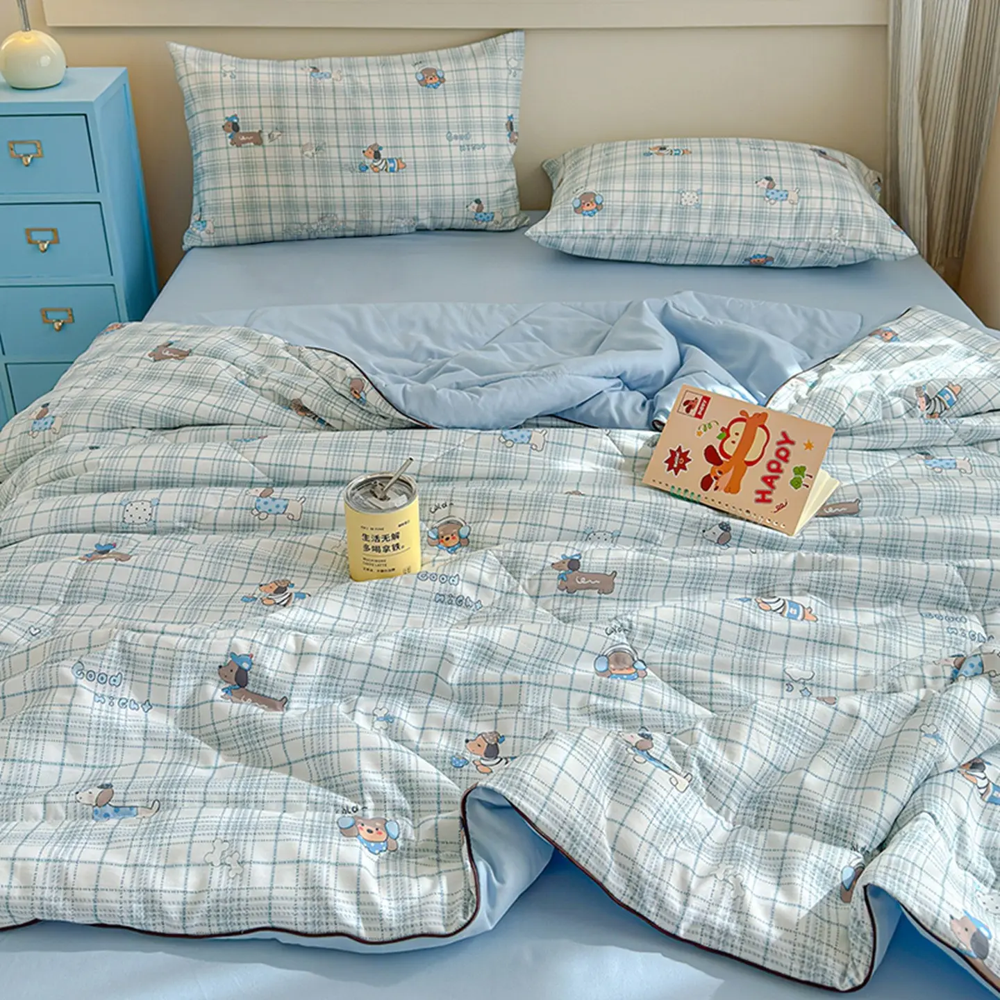 Blue Dachshund Print, Cartoon Pattern Summer Lightweight Blanket Ultra-soft, skin-friendly air-conditioning blanket, Soft Blankets, Lightweight Cool Blanket, Lightweight Blanket, Ideal for summer use in bedrooms, offices, living rooms, and home relaxation
