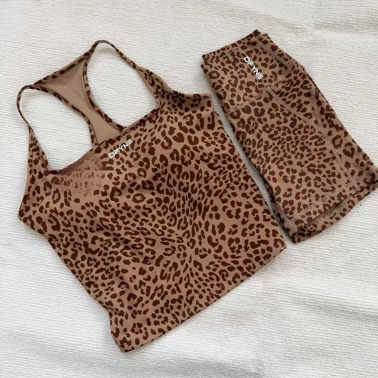 DFYNE Women's Workout Sets, Leopard Print Padded Racerback Sports Bra Tank Top for Yoga, Gym, Workout Sets Women