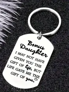 Stainless Steel Stepdaughter Keychain Personalized Heart Tag - A Warm Gift from Stepmothers and Stepfathers, Suitable for Adoption, Birthdays, Graduation Commemorations - With Engraved Messages, a Precious Souvenir for Both Men and Women