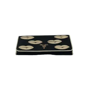 Pre-owned PRADA Leather Wallet Black and Cream Lips Appliqué Long with Elegant Design
