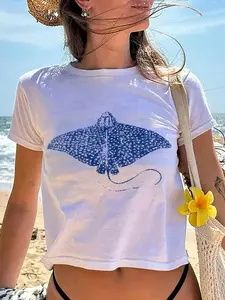 Women's Casual Summer Fitted Lightweight T-Shirt with Ocean Animal Batfish Print, Stylish and Tight-Fitting Round Neck Top for Daily Wear, Perfect for Holidays, Womenswear