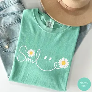 Comfort Colors Daisy Smile Face Shirt, Daisy Flower Smile T-Shirt, Summer Women Tee, Floral Gift for Women, Trendy Mom Flower Shirt, Cute Daisy Graphic