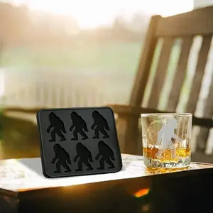 Godzilla Ice Cube Mold, Creative Cartoon Dinosaur Ice Maker, Food-Grade Silicone Ice Tray for DIY Chocolate