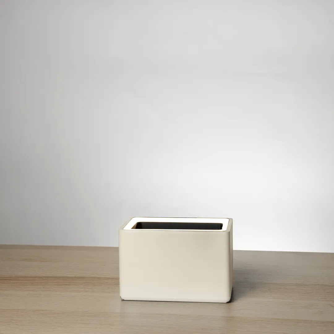 Retro Table LED Planter - Luna White