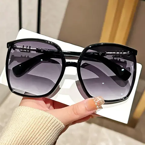Unisex Fashionable All-match Tinted Lens Oversized Sunglasses, Modern Trendy Sunglasses, Trendy Casual Sunglasses for Everyday Use, Fashion Accessories for Outdoor Activities