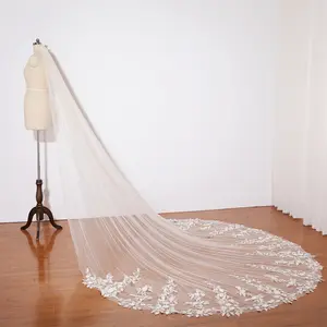 Unique leaf lace bridal veil, Cathedral wedding veil 3d flower lace applique, Soft tulle veil, Chapel veil, Ivory wedding veil, Short fingertip veil