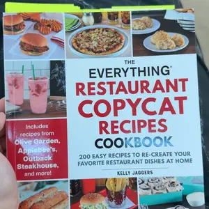 The Everything Restaurant Copycat Recipes Cookbook